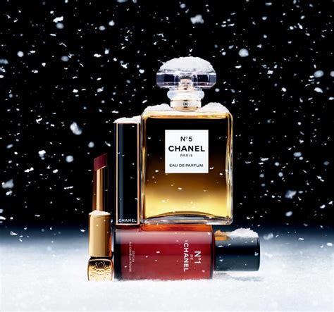 holidays chanel phone hack